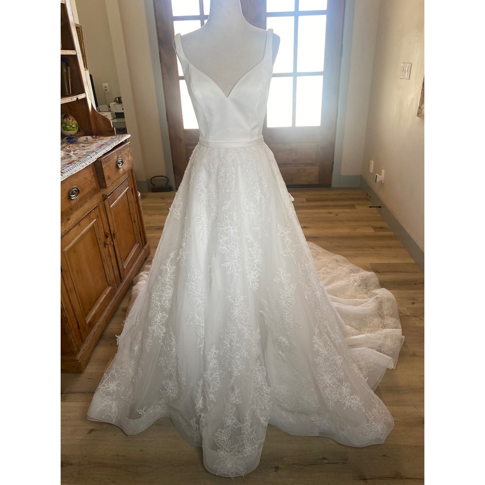 Morilee Madeline Gardner Wedding Dress A-Line Lace Satin V-Neck Open Back NWT 4